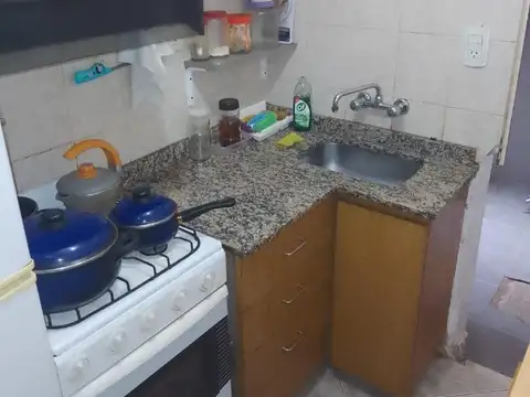Depto Tipo Casa 2 ambientes con 1 baño