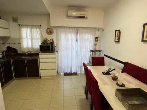 Impecable duplex con entrada para coche