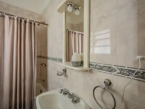 VENTA COGHLAN 2 AMBIENTES AMPLIO Y LUMINOSO