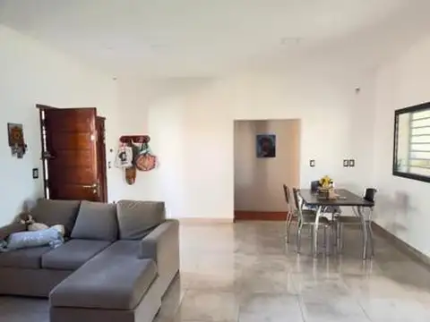 VENDO. Casa en Villa Zorraquin. Concordia, ER.