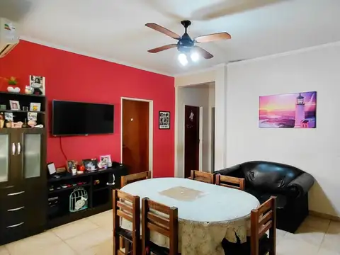 Rosales 700