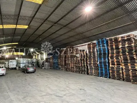 Galpon en Venta 15  mts Frente