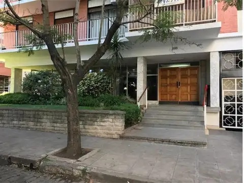 Departamento de 3 amb baño y toil coch baul Olivos bajo