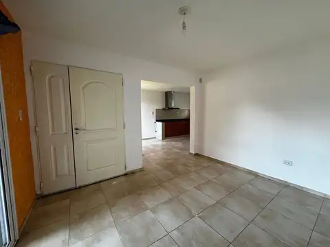 CASA LAS PALMAS 1 DORM - PATIO Y LOTE ADICIONAL