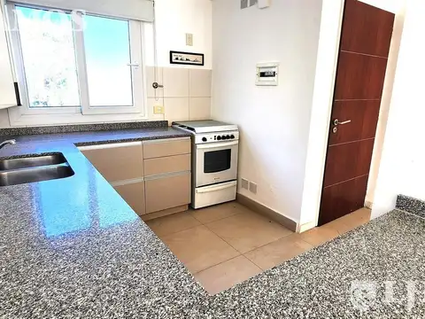 Departamento en Alquiler de 4 ambientes
