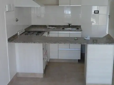 Depto Tipo Casa en Alquiler en Haedo, $ 650.000