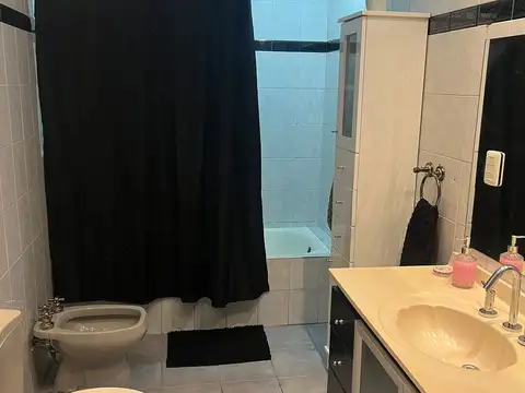 Depto Tipo Casa 4 ambientes con 1 baño