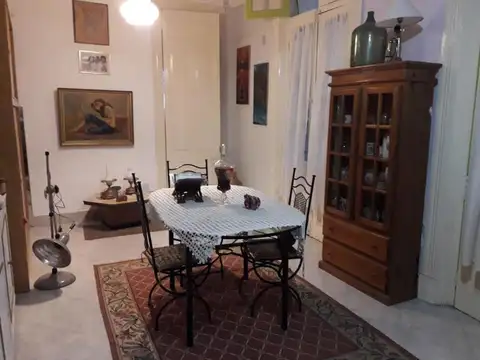 Depto Tipo Casa 4 ambientes con 3 baños