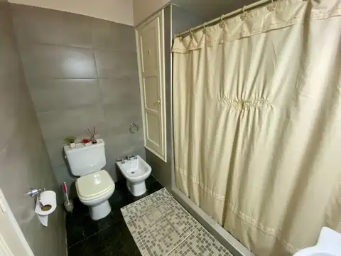 VENTA / CASA / 3 DORMITORIOS / CENTRO / RAFAELA