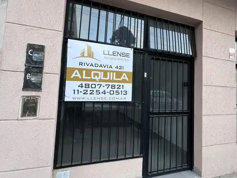 Oficina en Alquiler en Ezpeleta Oeste, $ 400.000