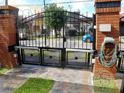 Depto Tipo Casa en Venta de 3 dormitorios