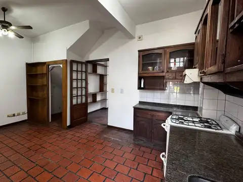 Depto Tipo Casa en Alquiler de 4 ambientes