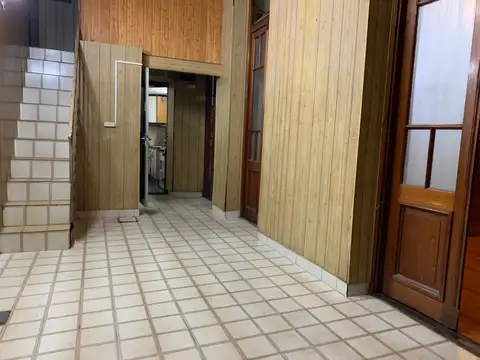 Rincon 400, Piso p/b