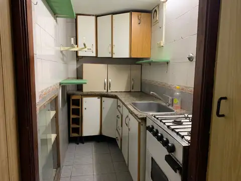 Depto Tipo Casa en Alquiler 100 años