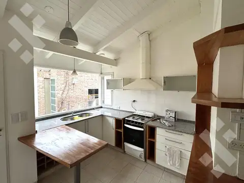 ALQUILER Casa 4 habitaciones con patio y parrilla