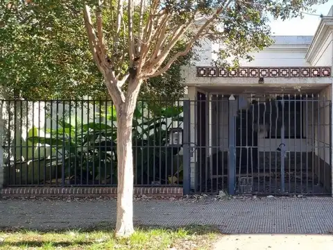 CASA EN VENTA LOS HORNOS POSIBLE COMERCIO