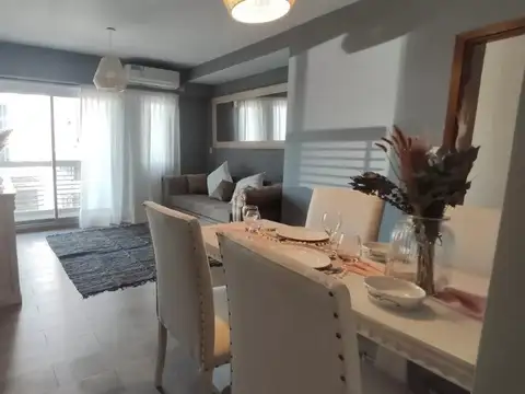 Aristóbulo Del Valle 700