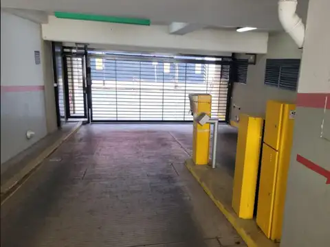 Venta de Cochera Cubierta en Belgrano