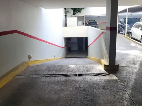 Venta de Cochera Cubierta en Belgrano