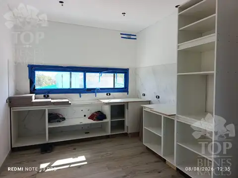 Casa 5 ambientes con 3 baños