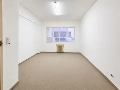 VENTA - IDEAL INVERSOR Oficina Balvanera!