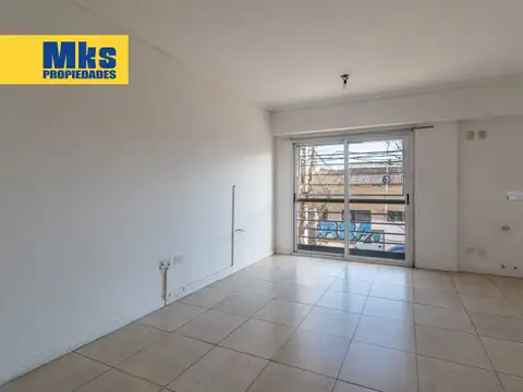 Av. Cabildo 385 , Piso 1