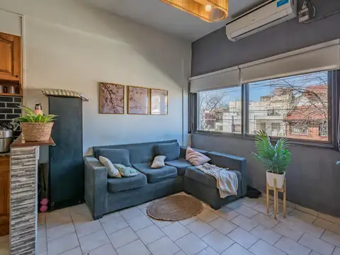 Venta - PH - 3 Ambientes - Terraza - Luminoso - Liniers - Apto Credito - Permuta
