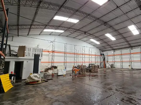 Galpon en Alquiler A Estrenar