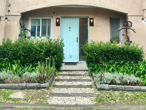 Calle Joaquín V. González 300