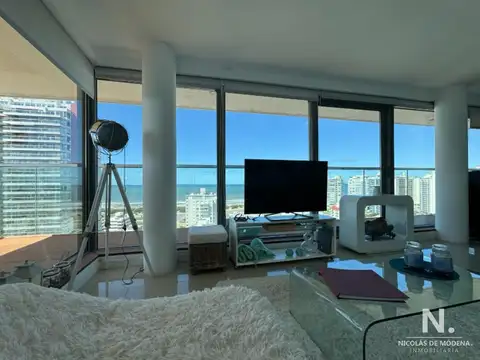 Apartamento de 2 dormitorios en Brava, Punta del Este.