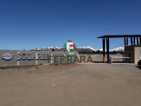 LUMINOSO LOTE EN SOLARES DEL ESTE A LA VENTA