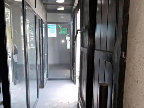 Ubicación estratégica a metros de Av. Directorio!