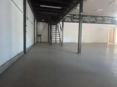 Ubicación estratégica a metros de Av. Directorio!