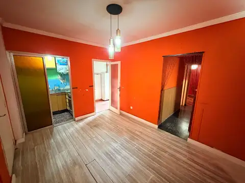 Leandro N. Alem 300, Piso PB