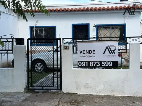 Venta 2 Casas 2 y 1 dormitorios Flor de Maroñas, con Renta