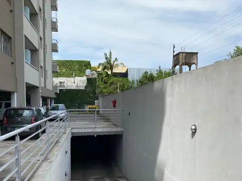 Cochera en alquiler Ituzaingo sur