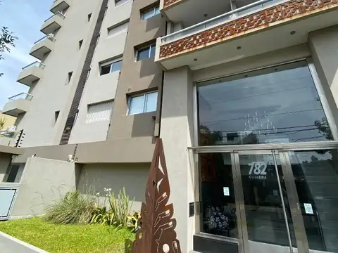 Cochera en alquiler Ituzaingo sur