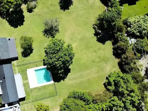 Espectacular casa en venta estilo moderno en Carmel C.C