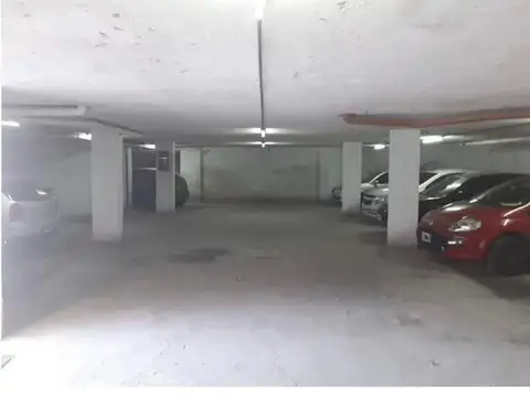 EXCELENTES COCHERAS EN ALTO ALBERDI - OPORTUNIDAD -