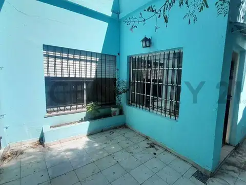 Depto Tipo Casa 2 ambientes con 1 baño