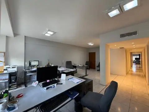 Av San Juan  al 3900