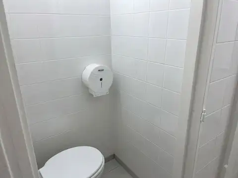 Oficina Monoambiente con 2 baños