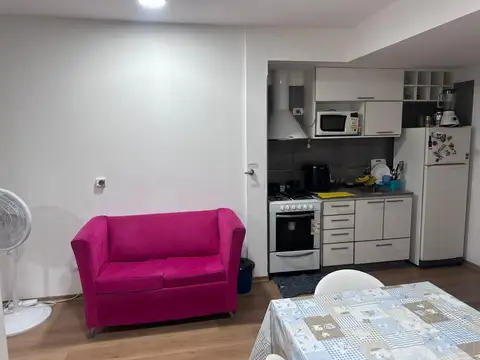 ALQUILER MONOAMBIENTE AMOBLADO CON BALCÓN – PALERMO / BULNES