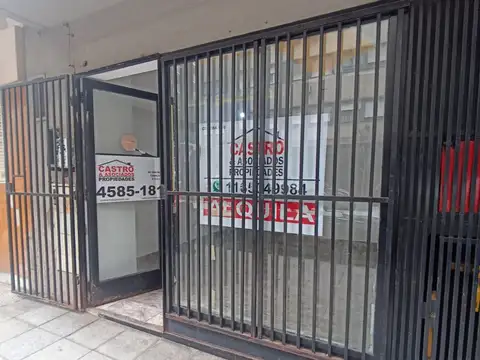 Luis María Drago 100, Piso PB