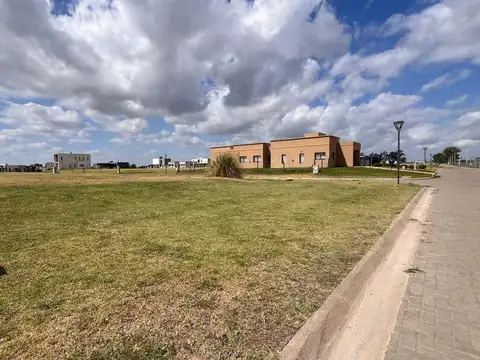 Terreno en Venta en Countries y Barrios Cerrados en San Vicente, USD 17.000