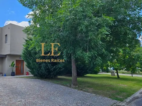 Casa en Venta en El Cantón, USD 315.000