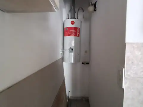 Depto Tipo Casa en Alquiler en Caseros, $ 750.000