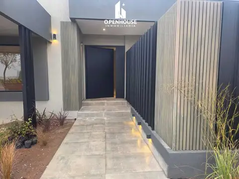 OPENHOUSE vende hermosa casa a estrenar en exclusivo Bº Alba de Tanqay