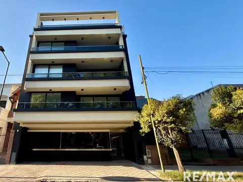 BARRIO NAON 4 AMB 131 M2 PATIO ESTRENAR CATEGORIA