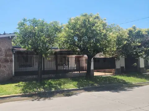 CASA EN VENTA 3 AMBIENTES ITUZAINGO